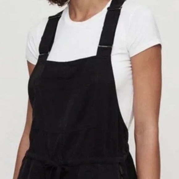 WILFRED FREE ARITZIA -Black Beatriz Drawstring Short Overall Romper Small EUC - Picture 3 of 12